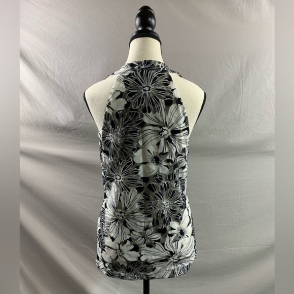 Black And White Floral Sleeveless Mesh Top - Picture 4 of 4